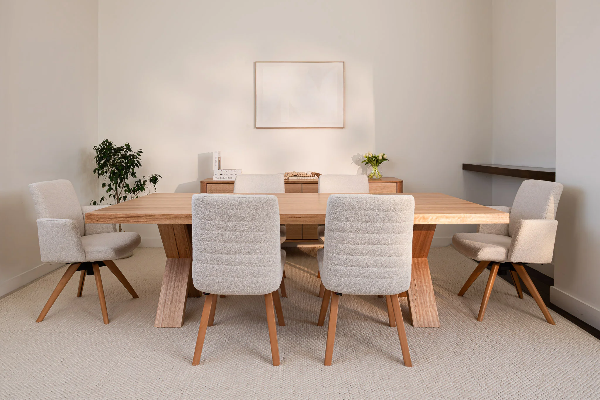 Axl Vic Ash Feature Grade Dining Table - Image 11