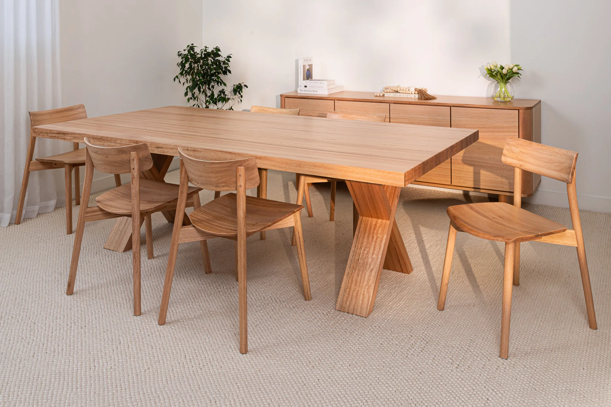 Axl Vic Ash Feature Grade Dining Table - Image 5
