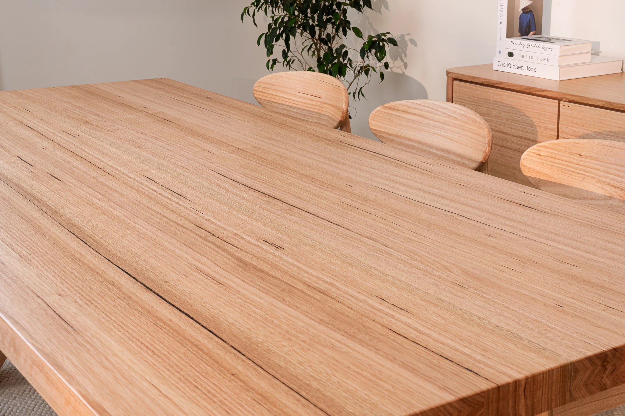 Axl Vic Ash Feature Grade Dining Table - Image 7