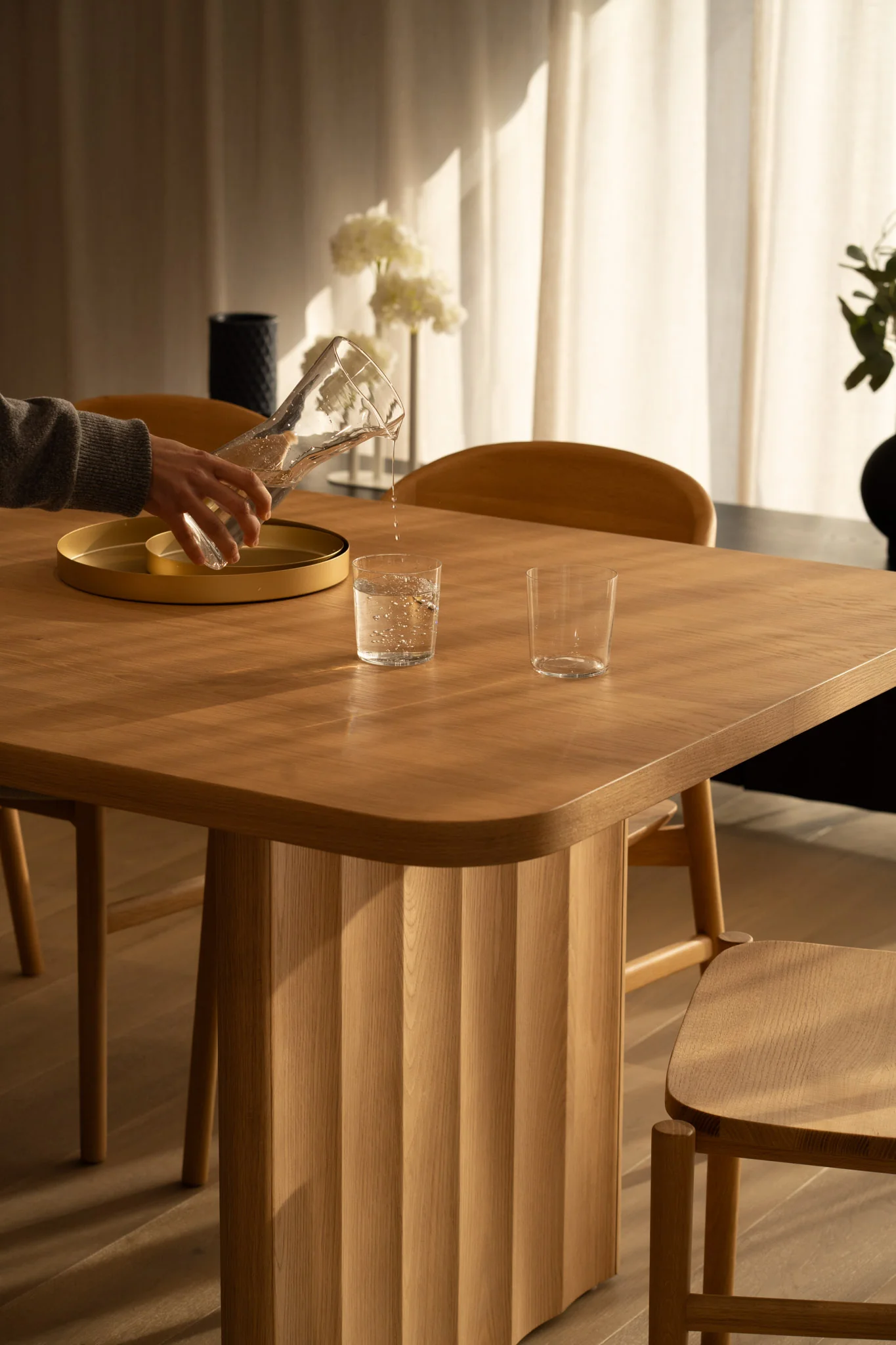 Brooklyn American Oak Dining Table - Image 6
