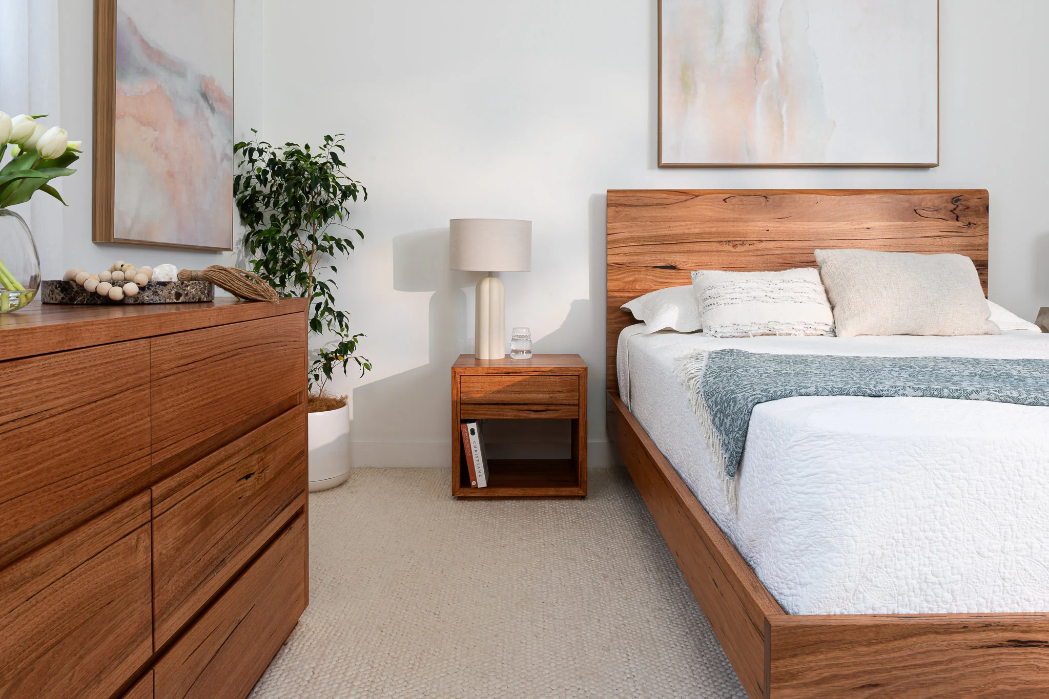 Cape Town Messmate Bedside Table (Honey Oak Stain) - Image 8