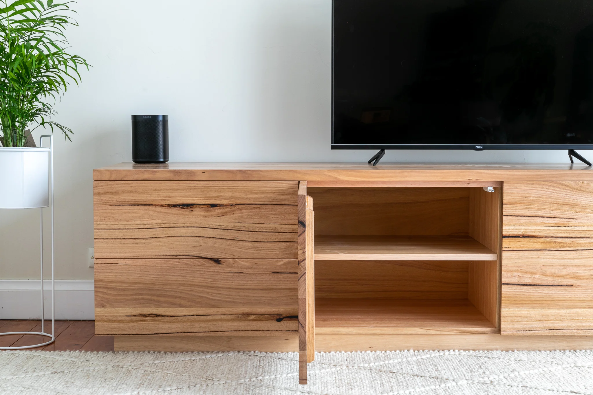 Elijah Messmate Entertainment Unit - Image 13