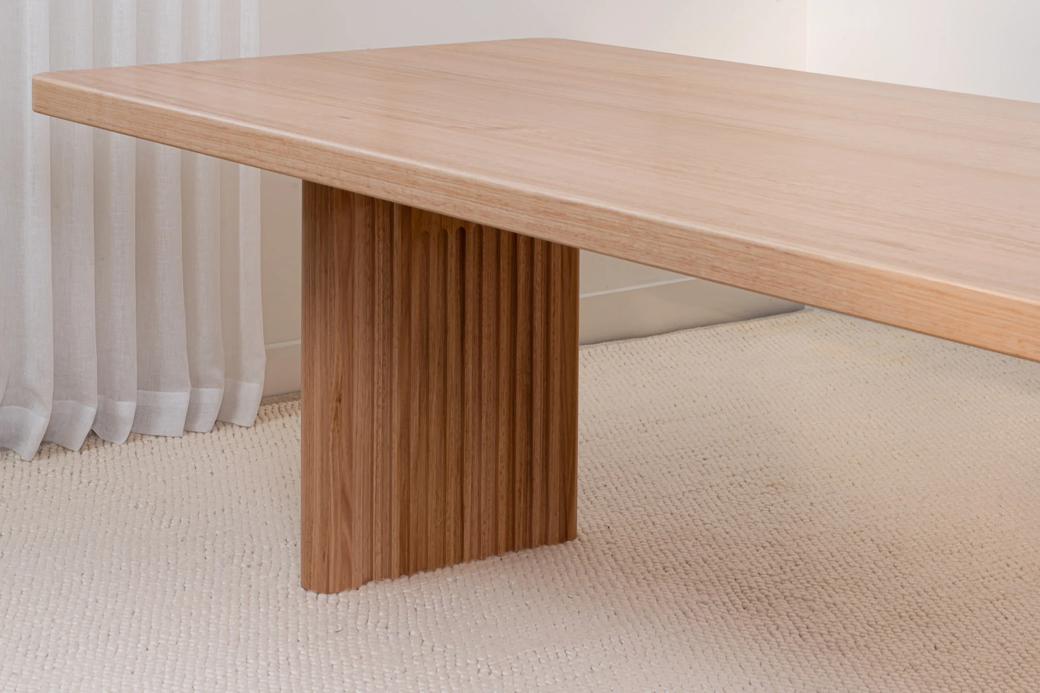 Hermes Curve Vic Ash Signature Dining Table - Image 8