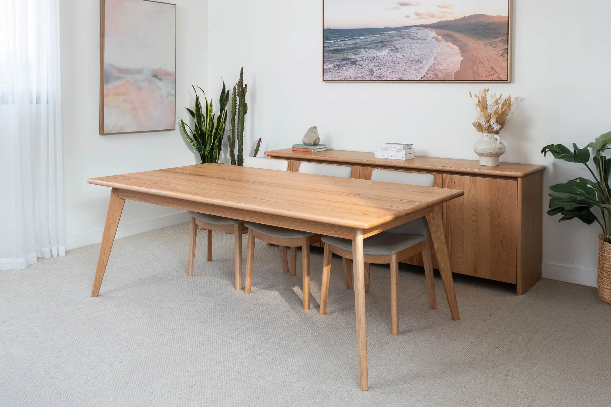 Layla American Oak Dining Table - Image 10