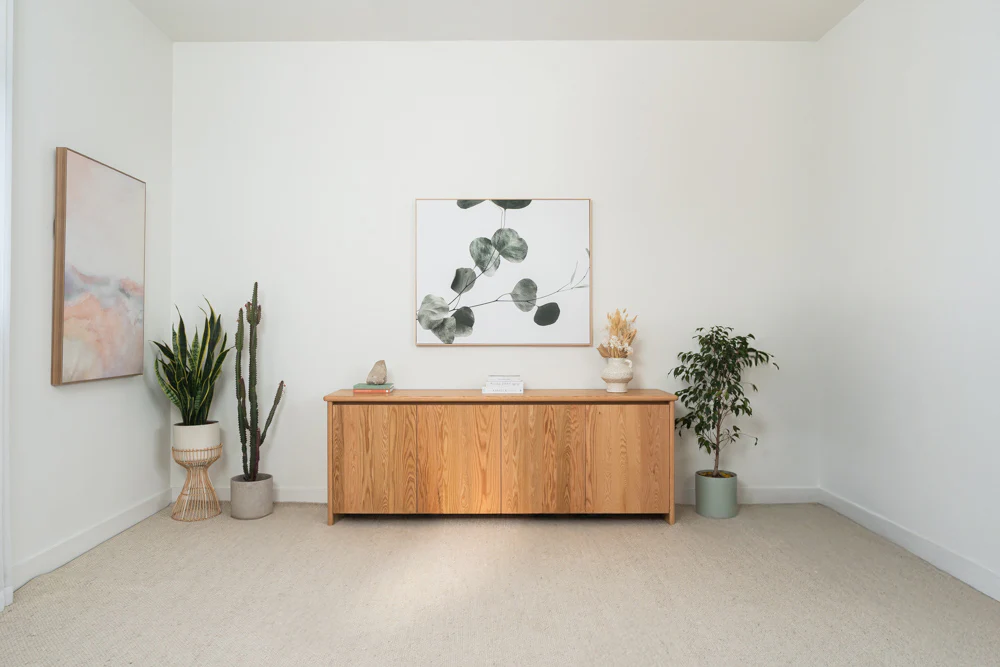 Layla American Oak Sideboard & Buffet - Image 10