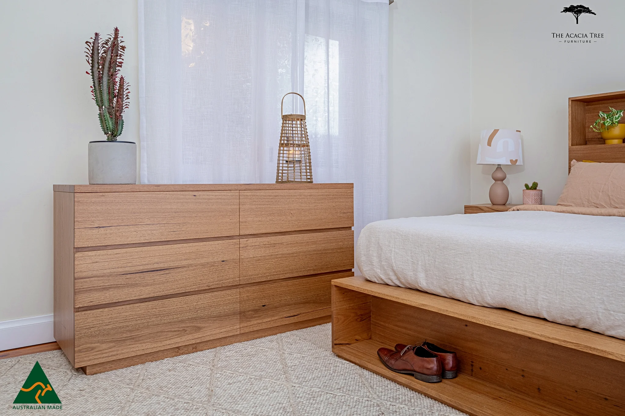 Elijah Messmate Dresser - Image 3
