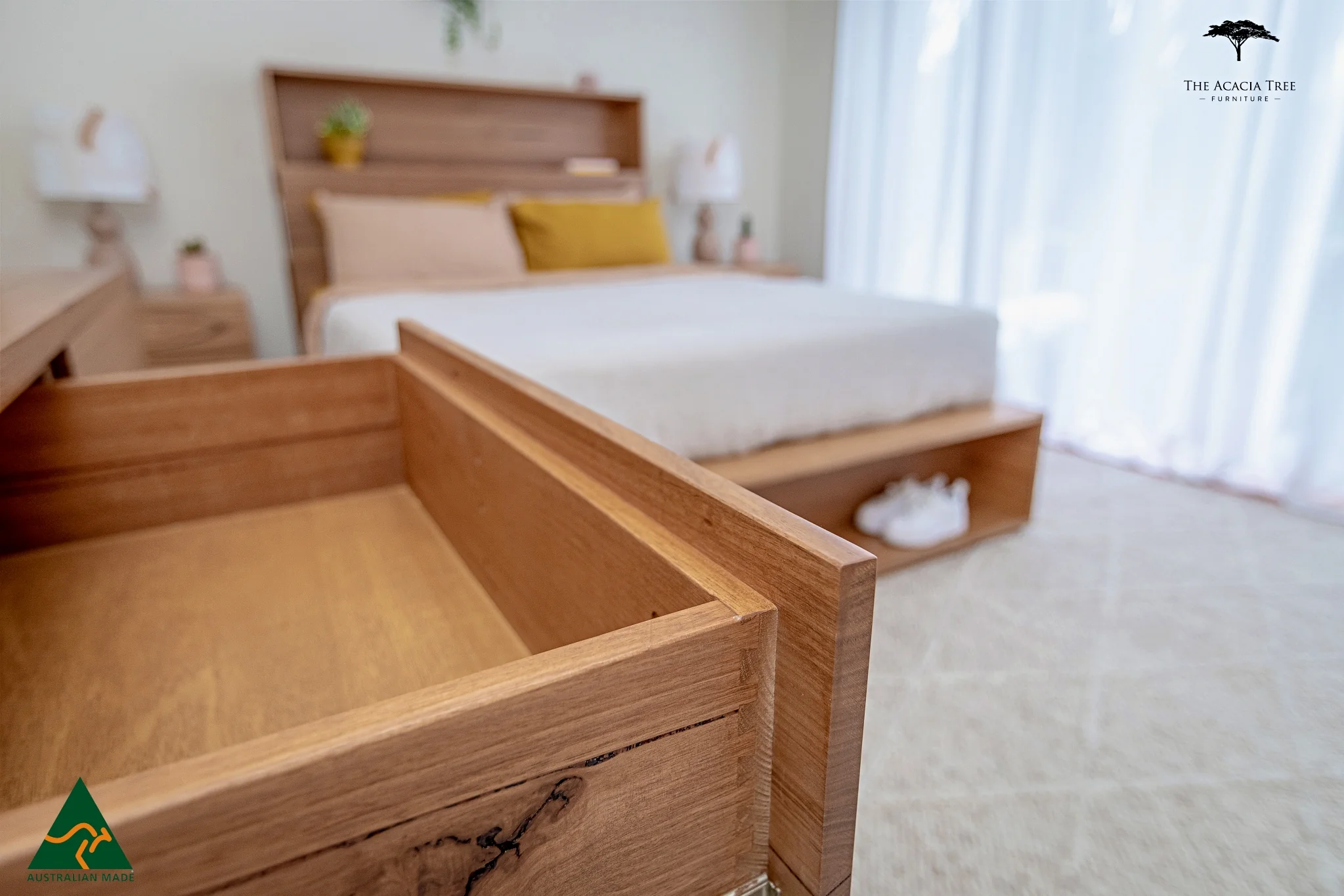 Elijah Messmate Dresser - Image 6