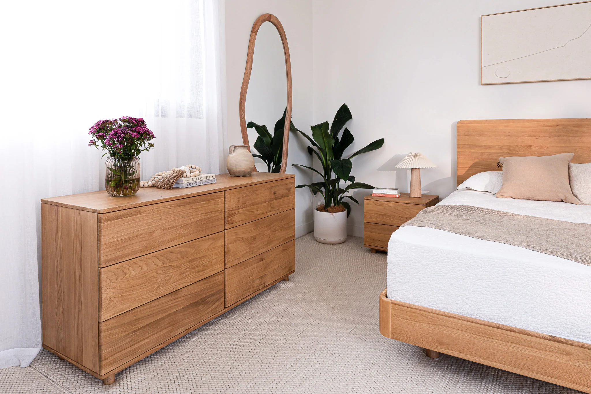 Solara American Oak Dresser - Image 3