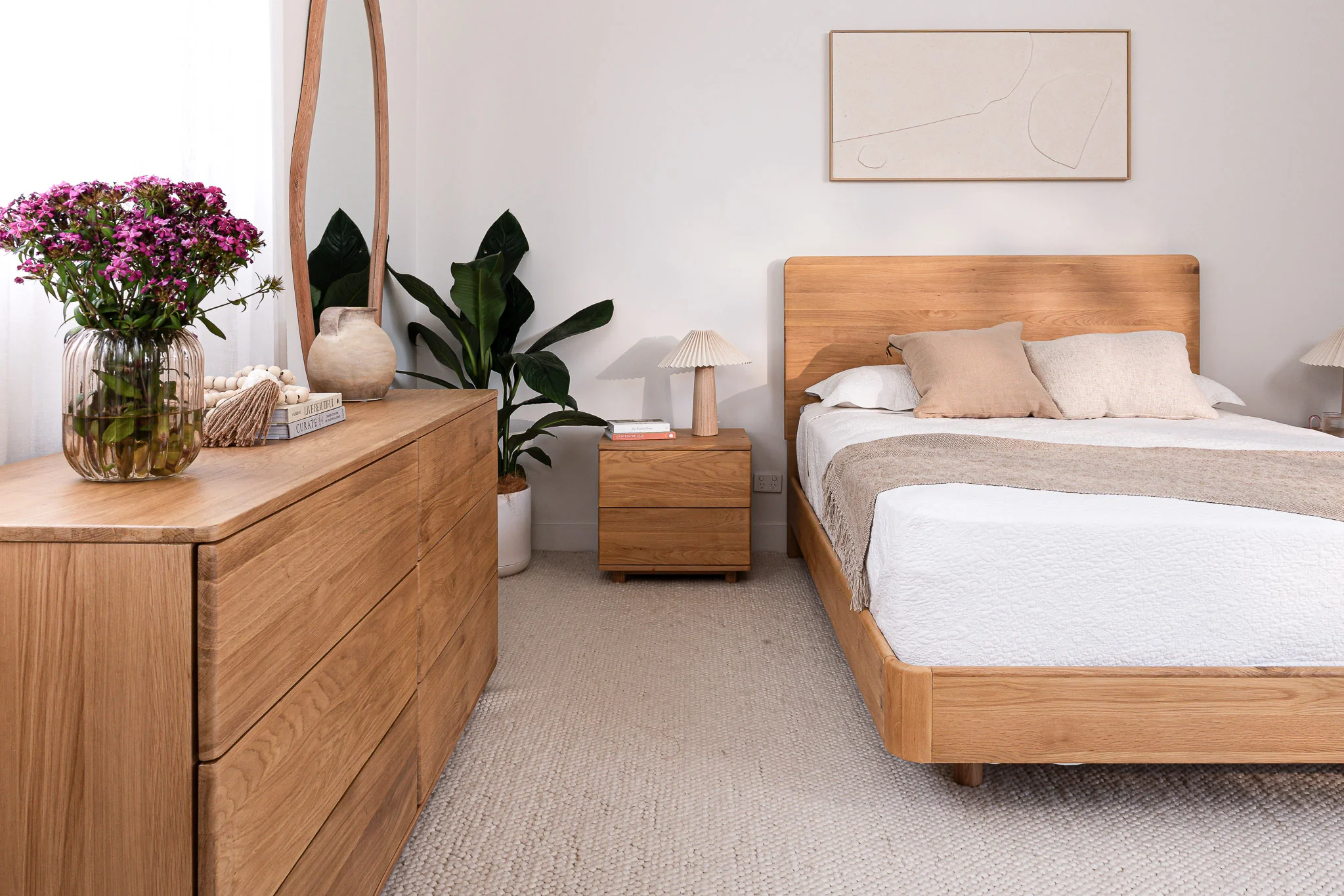 Solara American Oak Dresser - Image 4
