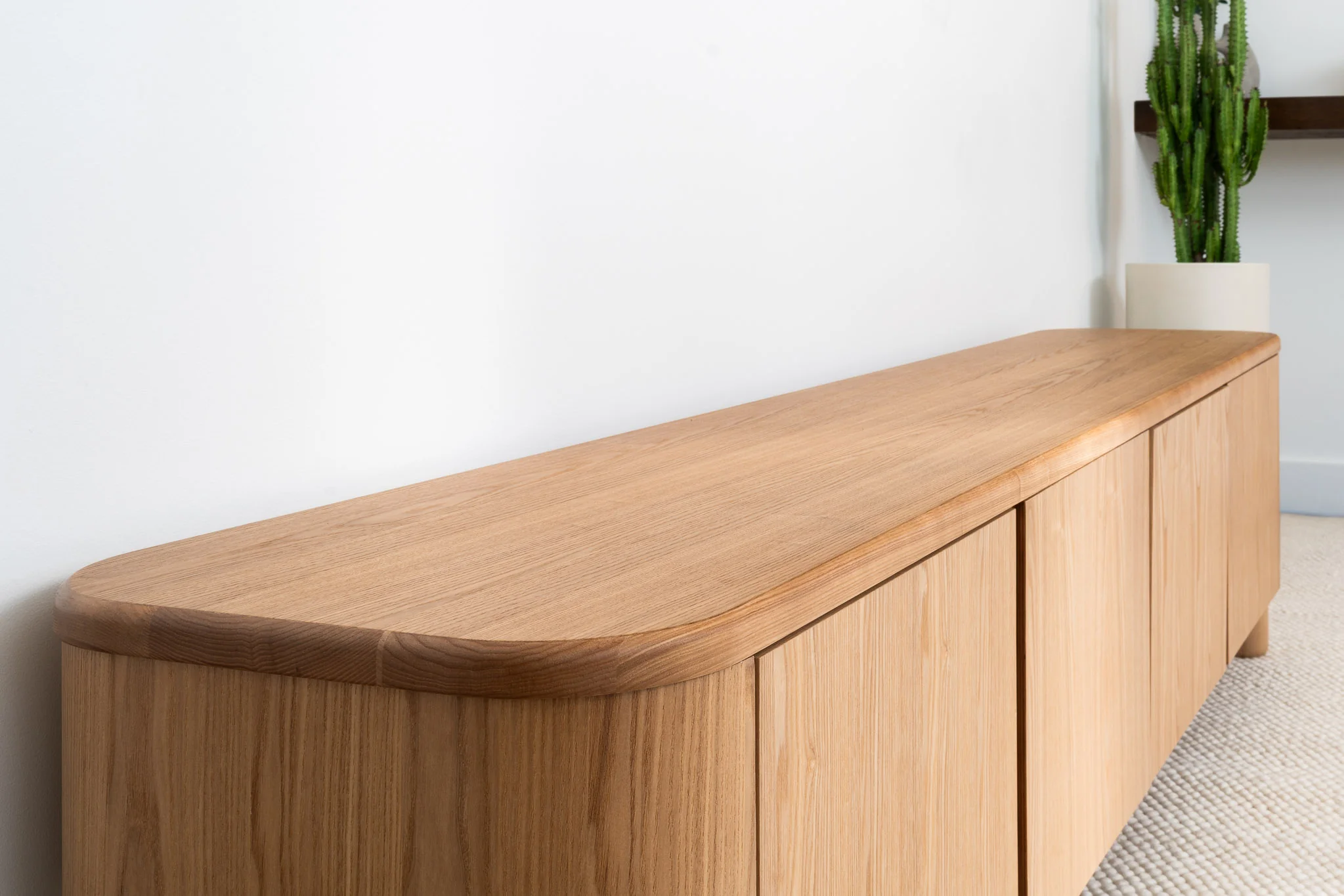 Solstice Entertainment Unit - Image 13