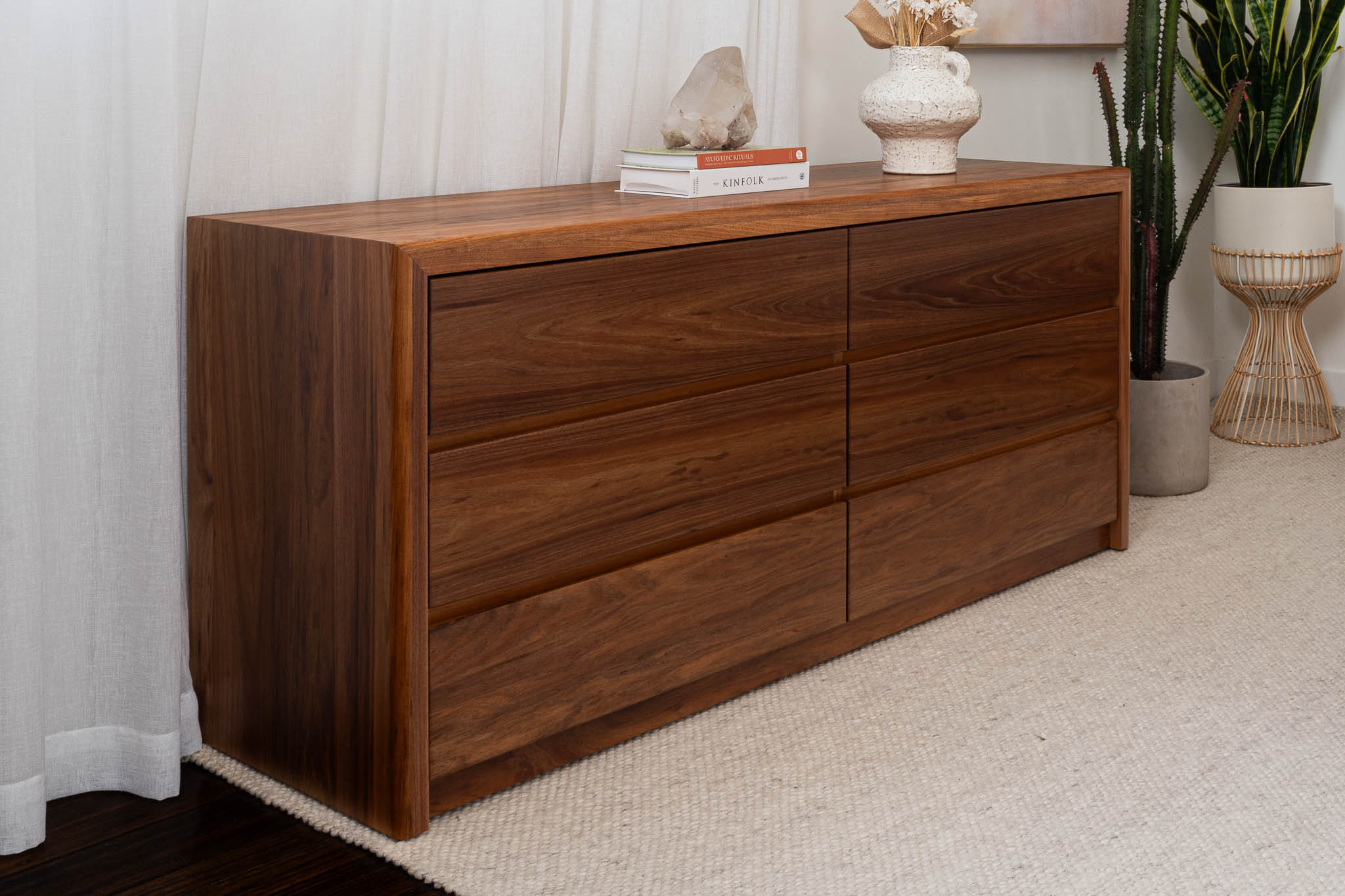 Yakka Blackwood Heritage Dresser - Image 5