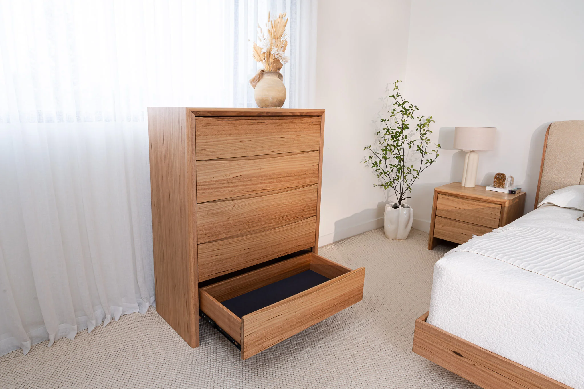 Yakka Cloud Tasmanian Oak Feature Grade Tallboy - Image 3