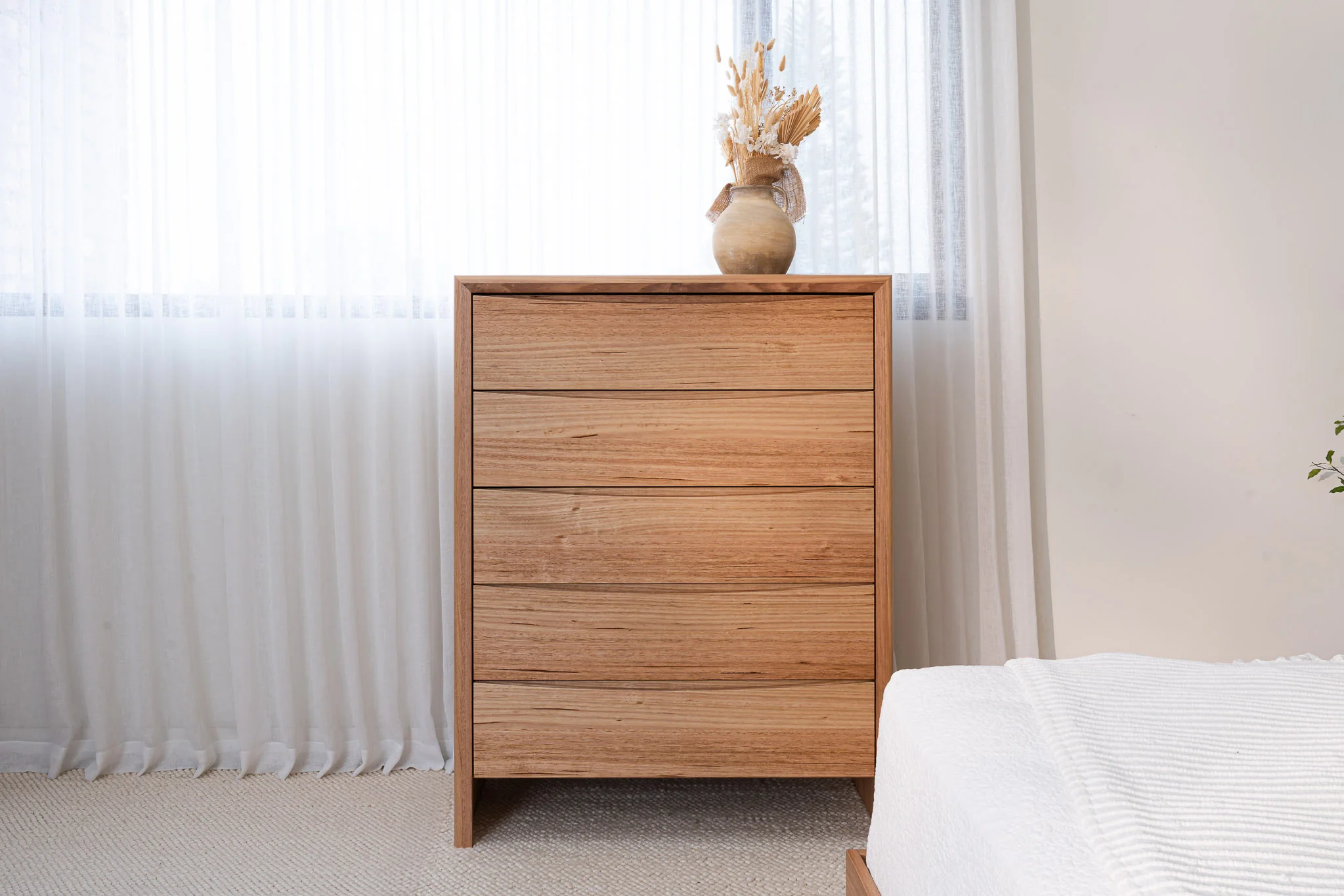 Yakka Cloud Tasmanian Oak Feature Grade Tallboy - Image 5
