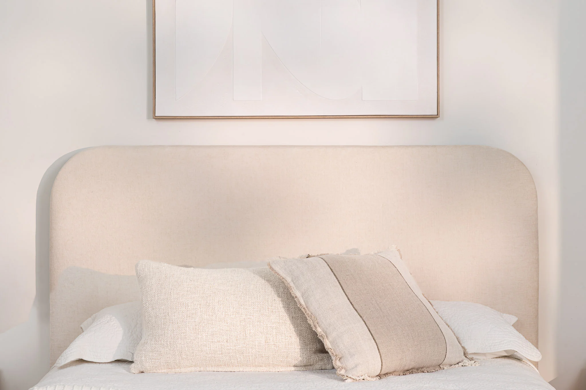 Yakka Curve Tasmanian Oak Feature Grade Bed Frame - Image 6