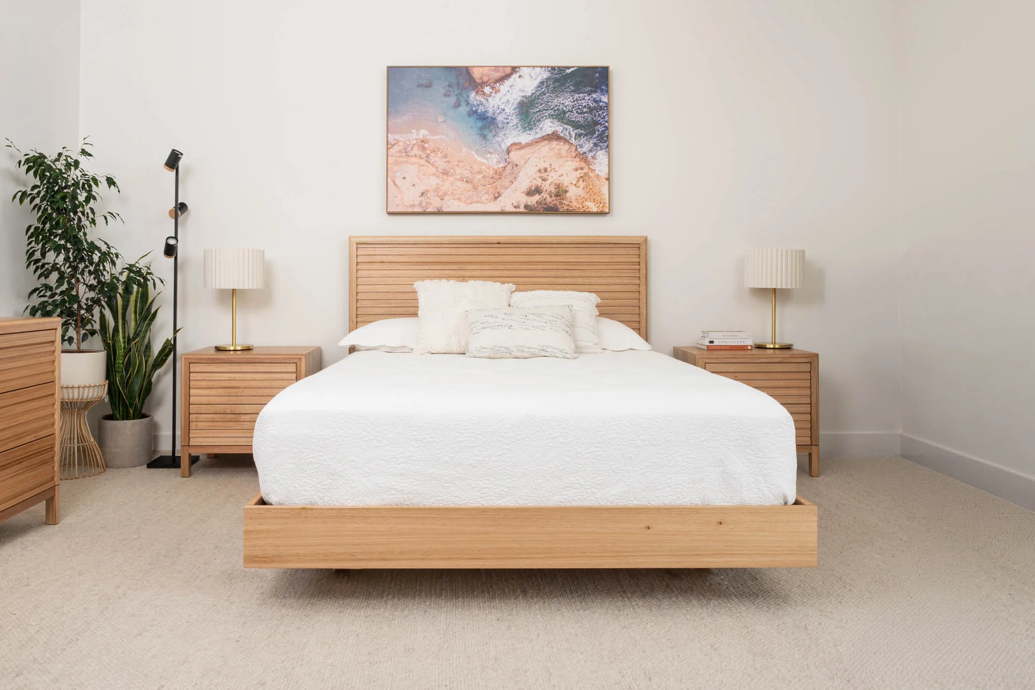 Yakka Luna Headboard Tasmanian Oak Floating Bed Frame - Image 4