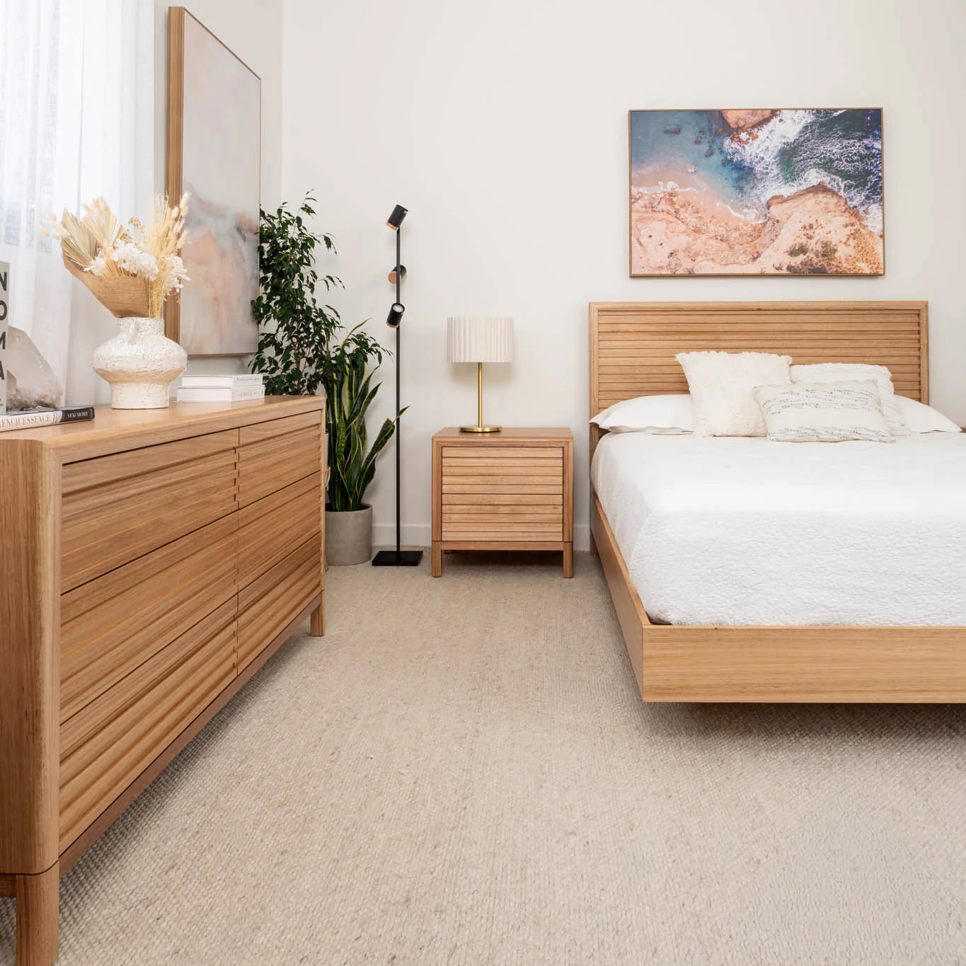 Yakka Luna Headboard Tasmanian Oak Floating Bed Frame - Image 9