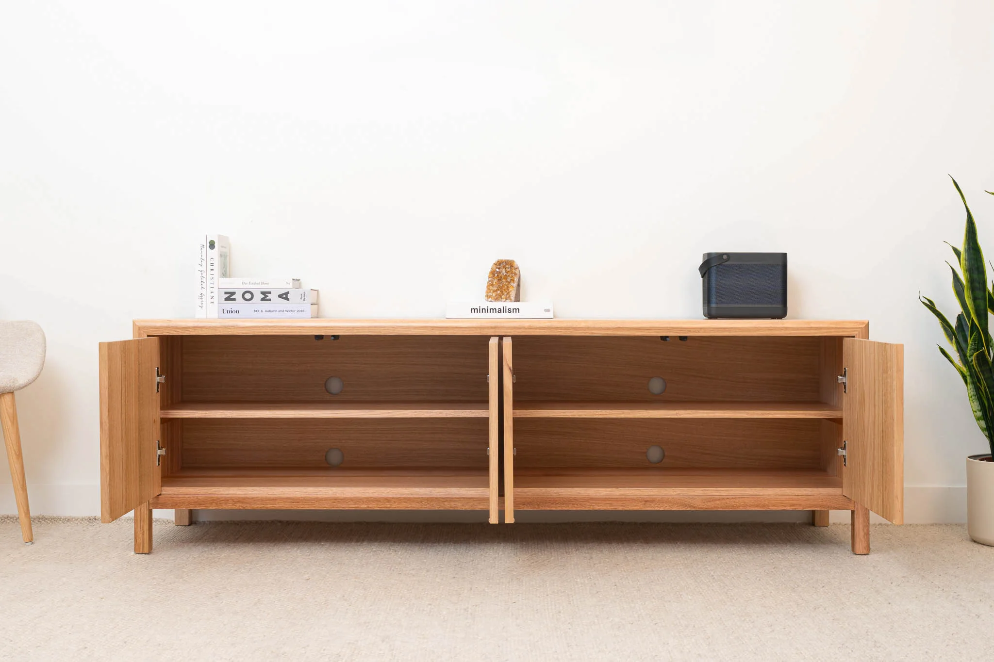 Yakka Tasmanian Oak Signature Entertainment Unit - Image 10