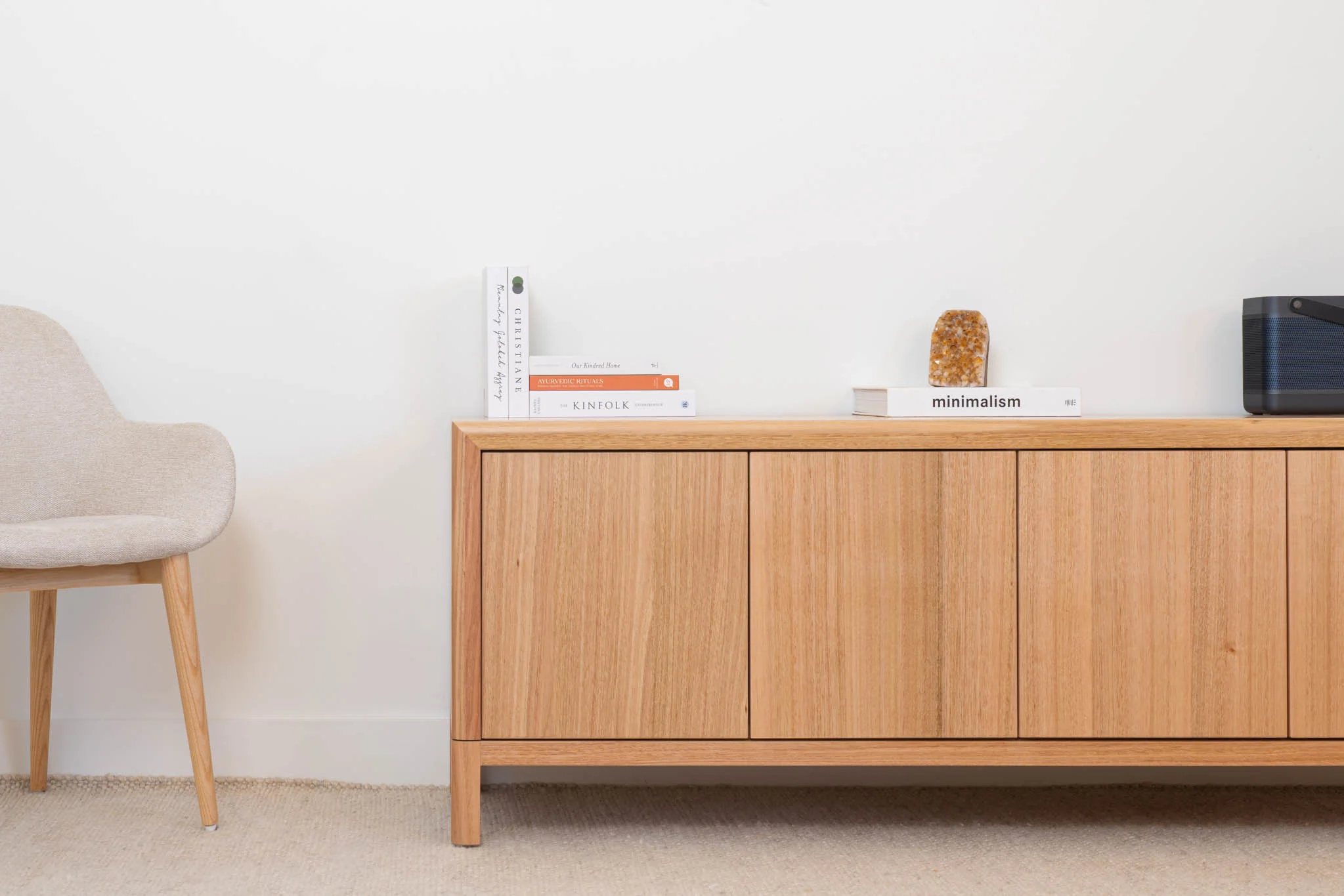 Yakka Tasmanian Oak Signature Entertainment Unit - Image 11