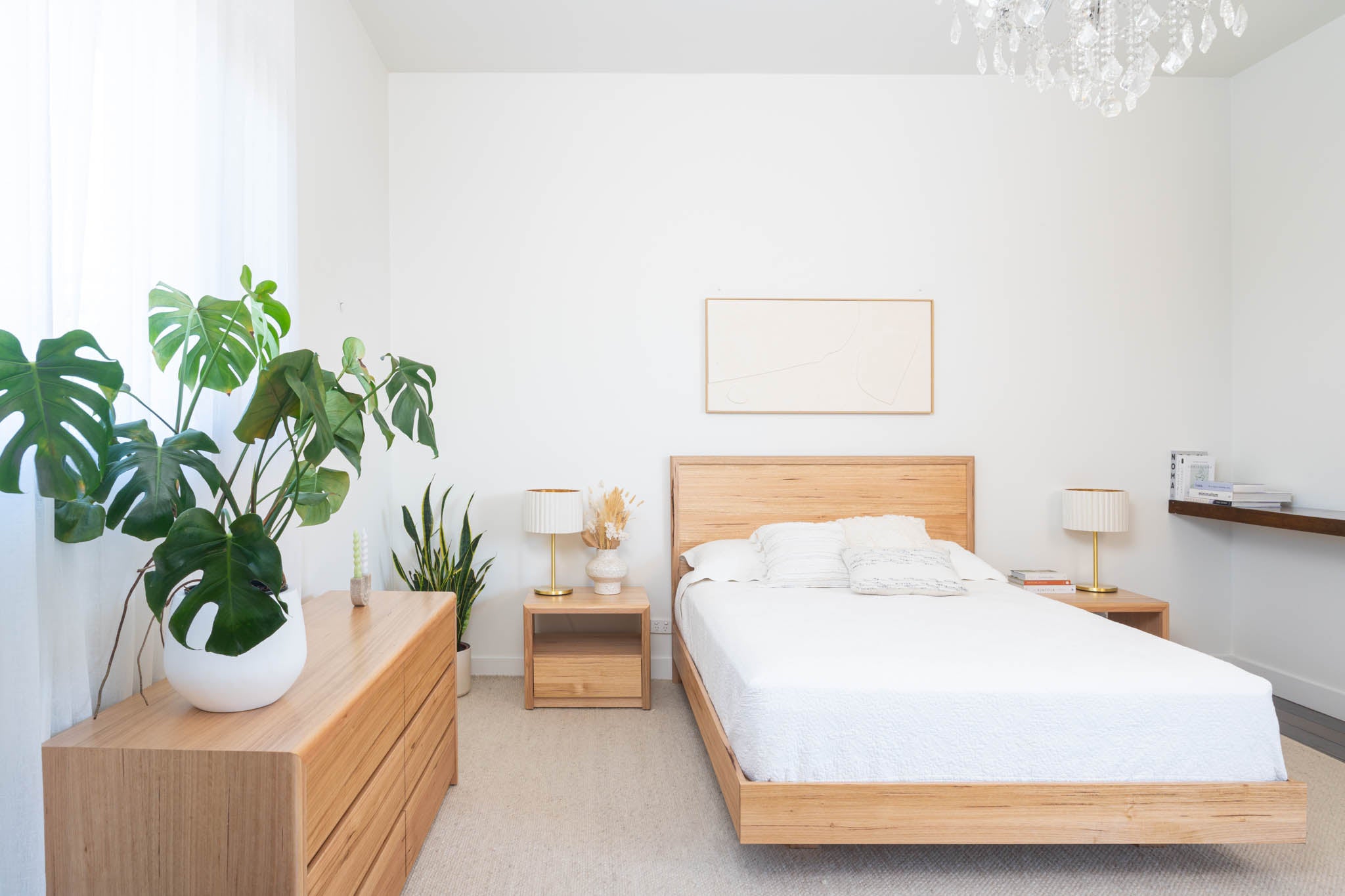 Yakka Tasmanian Oak Feature Grade Bed Frame - Image 7