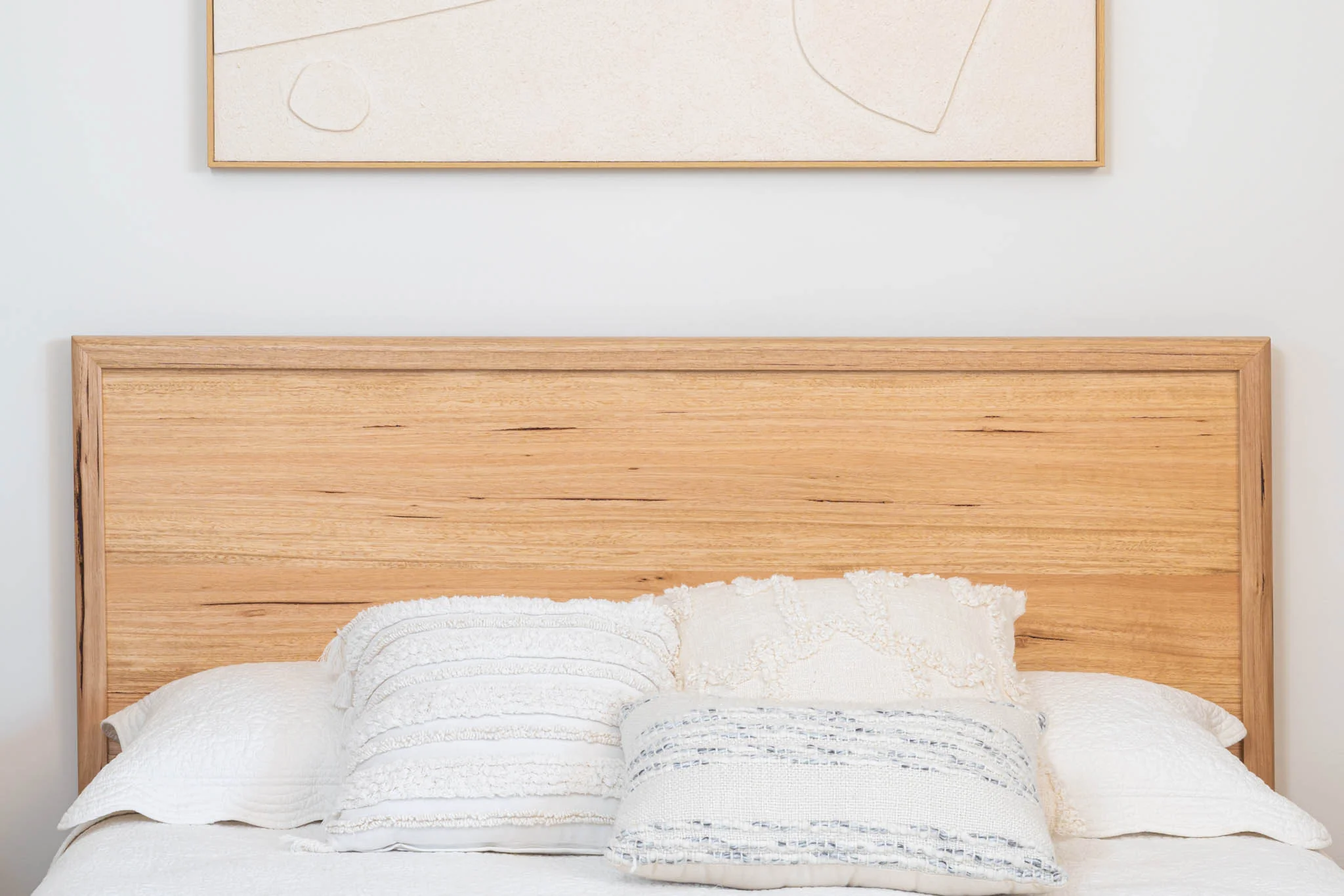 Yakka Tasmanian Oak Feature Grade Bed Frame - Image 8