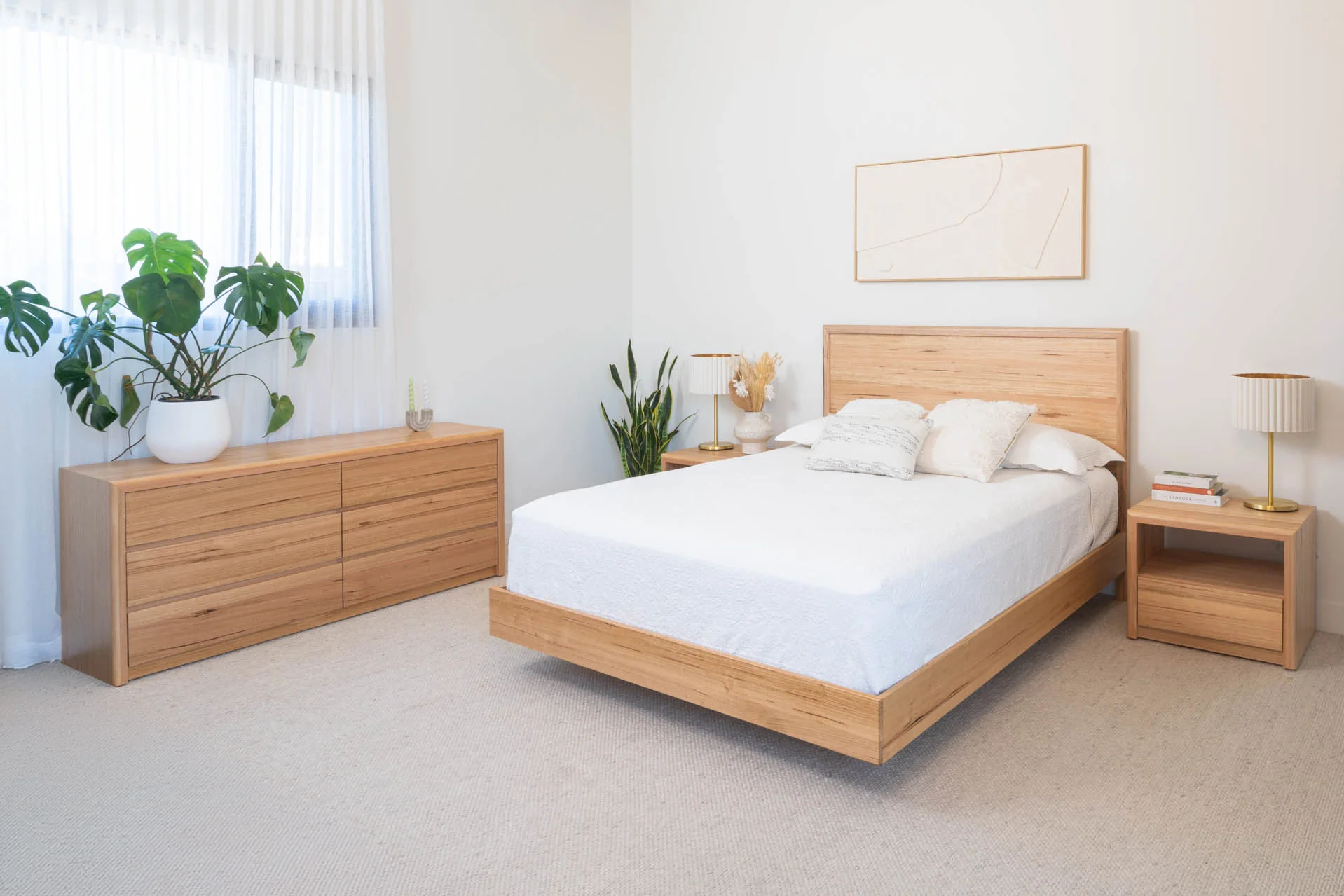 Yakka Tasmanian Oak Feature Grade Dresser - Image 5