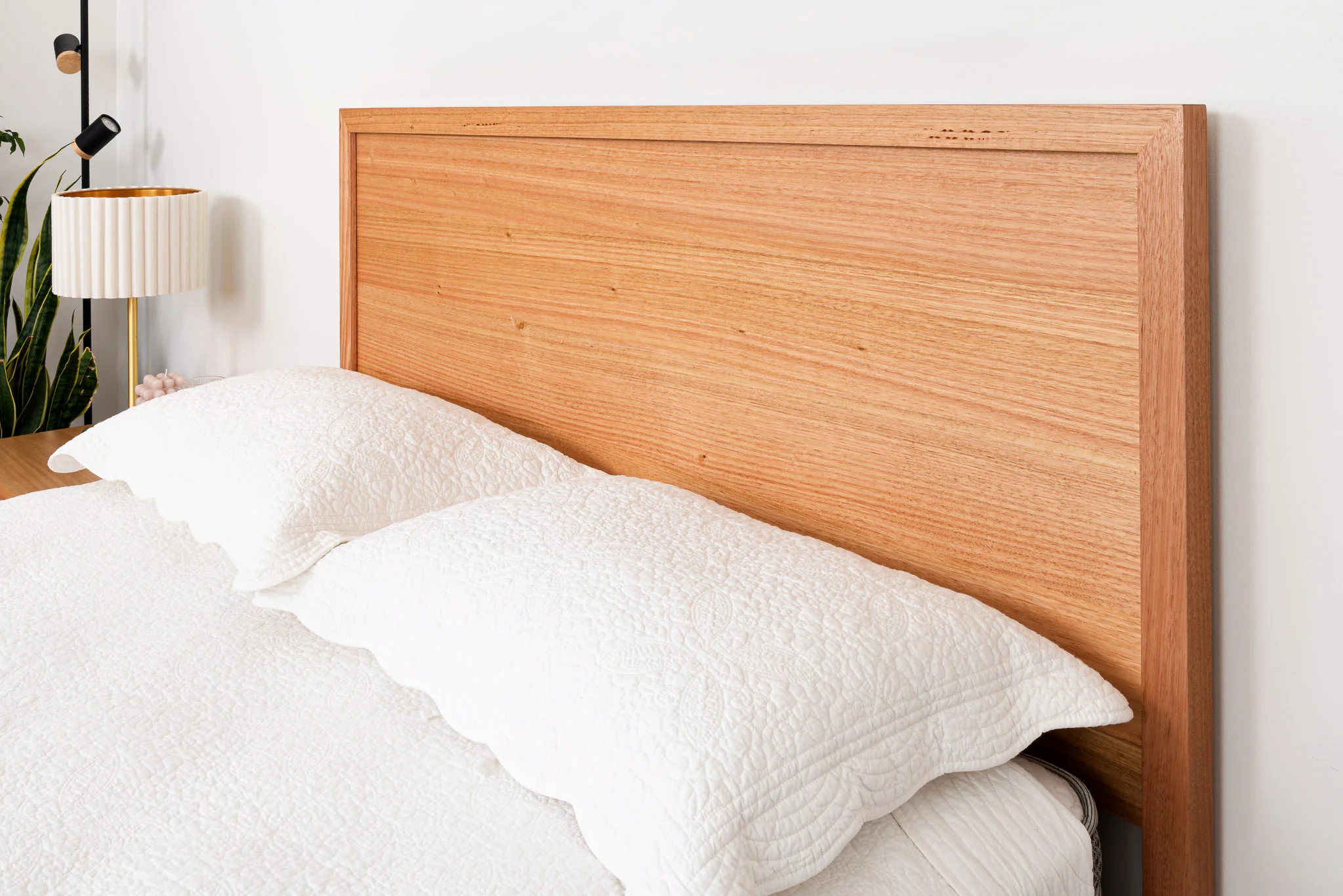 Yakka Tasmanian Oak Signature Bed Frame - Image 6